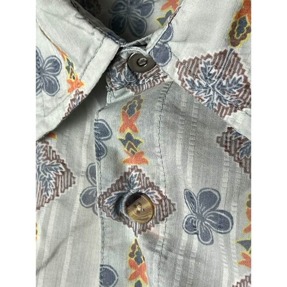 Columbia Mens Shirt  Button up geometric Print  Blue Vertex Short Sleeve XL - Picture 6 of 8